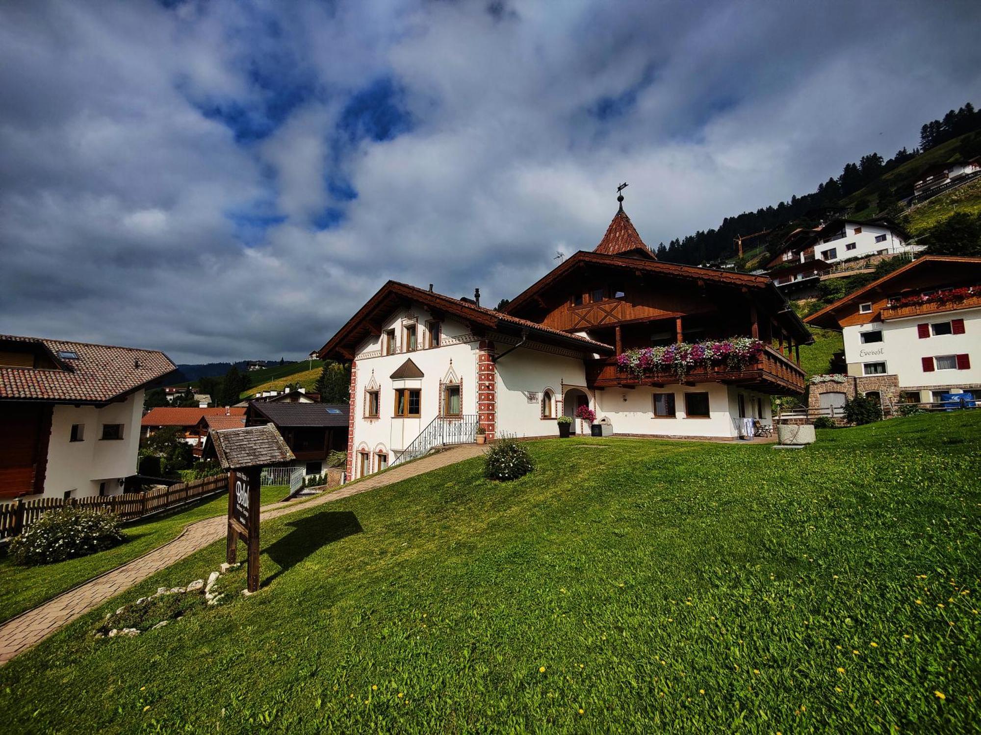 Garni Hotel Belalp Santa Cristina Val Gardena Exterior photo